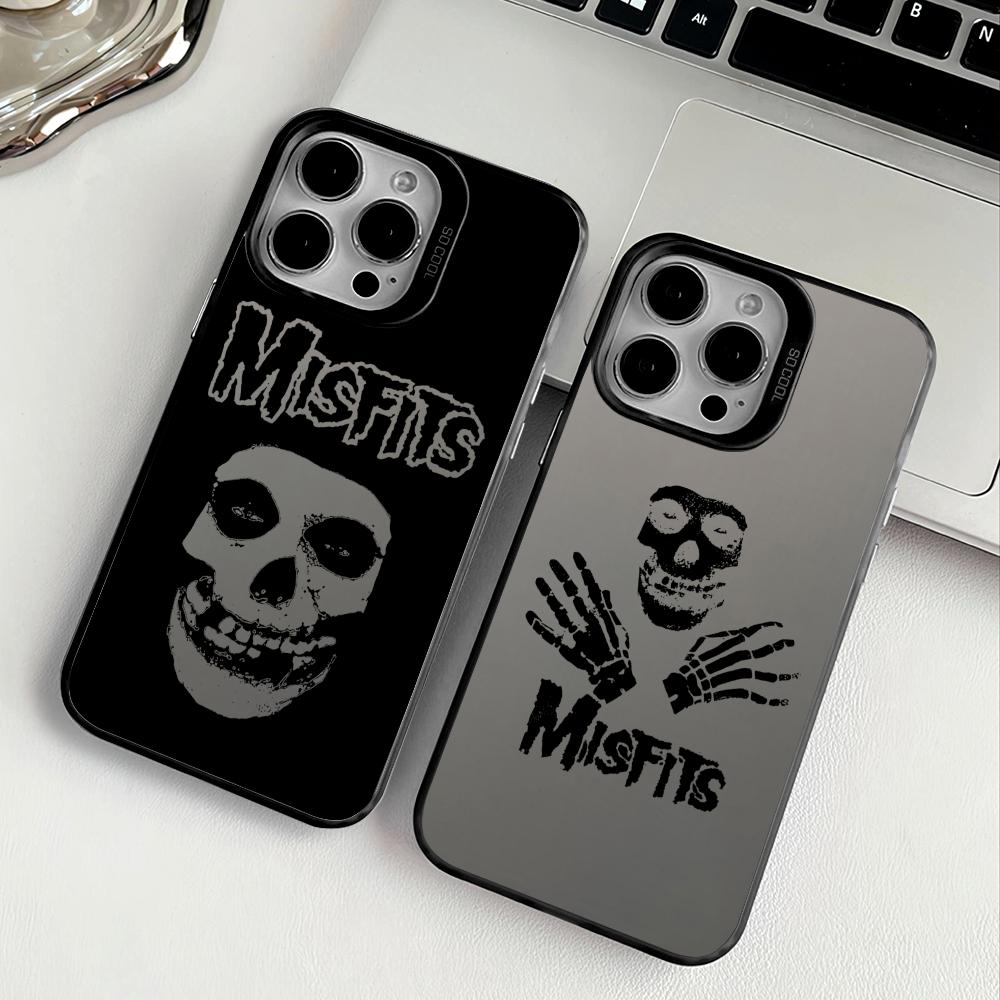 Phone Accessories Kiosk - Чехол Misfits для iPhone 17 16